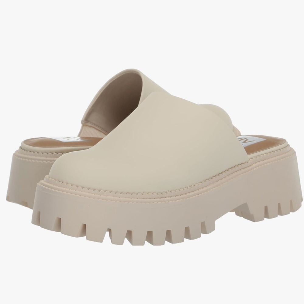 DV by Dolce Vita Lexy Lug Clog